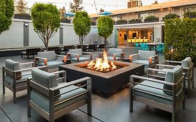 Hotel Lucent